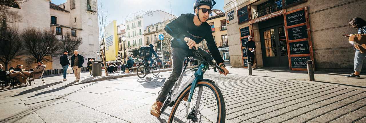 City | Cross